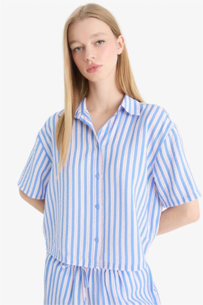 Chemise oversize en crêpe à manches courtes