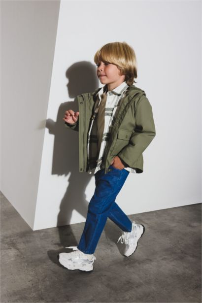 Veste imperméable à capuche et poches fonctionnelles pour bébé garçon