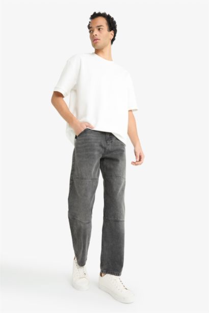 Relax Fit Ripped Detail Jeans