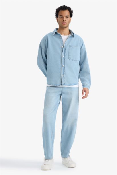 Relax Fit Straight Leg Jeans