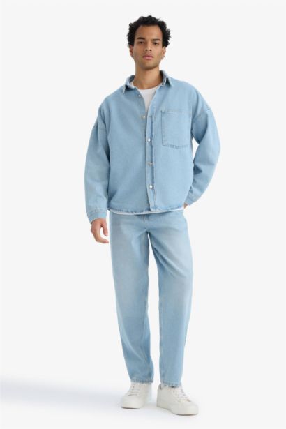 Relax Fit Straight Leg Jeans