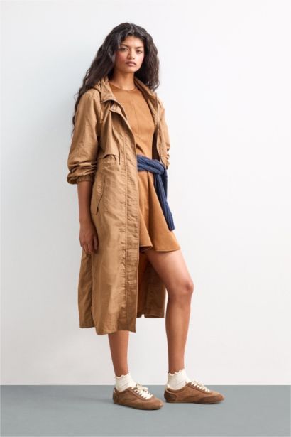 Regular Fit Hooded Zip-Up Long Raincoat