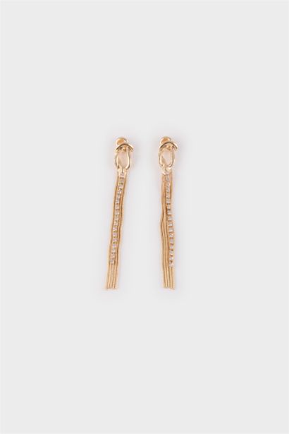 حلق حريمي ذهبي