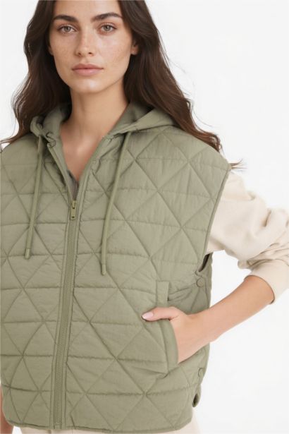 Relax Fit Hooded Quilted Zippered Puffer Vest