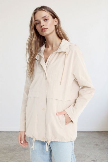 Regular Fit Hooded Zip-Up Waterproof Rain Jacket