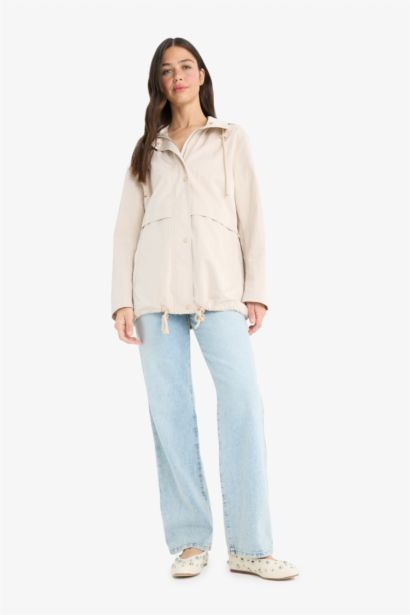 Regular Fit Hooded Zip-Up Waterproof Rain Jacket