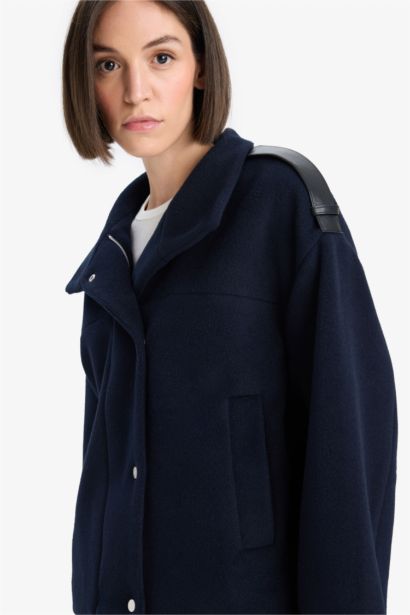 جاكيت جوخ قصير قصة عادية بأزرار