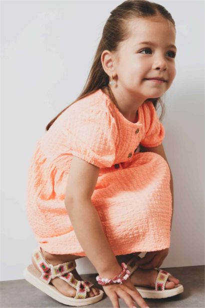 Robe à manches courtes en tissu froissé pour bébé fille