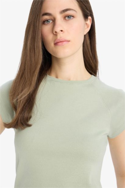 Slim Fit Crew Neck Basic T-Shirt