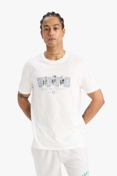 Standard Fit Boston Celtics Licensed Crew Neck T-Shirt