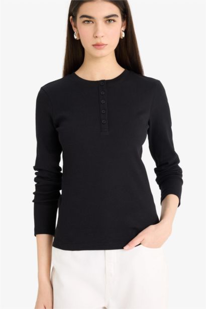 Woman Long Sleeve T-Shirt