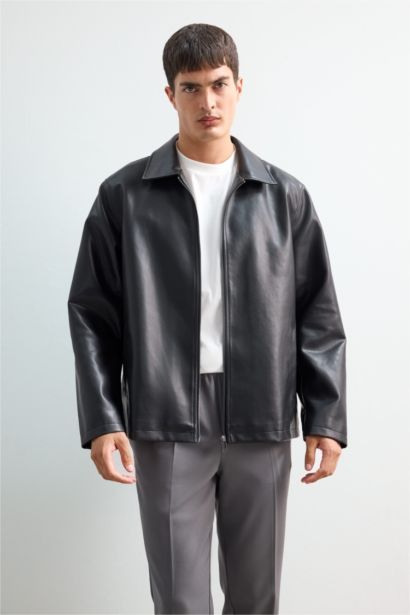 جاكيت جلد صناعي قصة عادية بياقة قميص