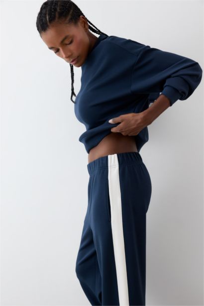 DeFactoFit Oversize Fit Modal Ultra Soft Sweatshirt