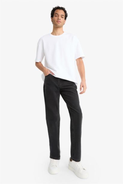 Straight Fit Düz Paça Jean Pantolon