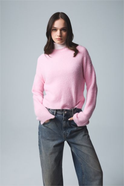 Regular Fit Bisiklet Yaka Dikişsiz Basic Düz Triko Kazak