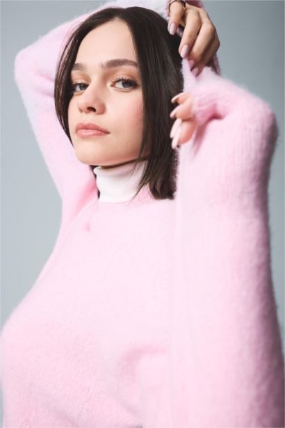 Regular Fit Bisiklet Yaka Dikişsiz Basic Düz Triko Kazak