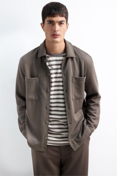 قميص ردن طويل محبوك قصة عادية