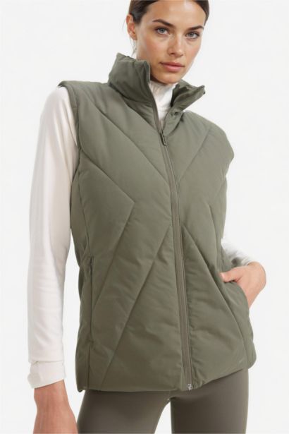 DeFactoFit Water Repellent Slim Fit Vest