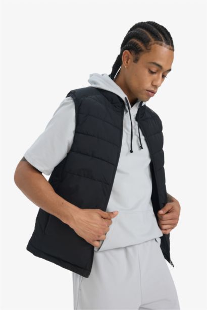 DeFactoFit Slim Fit Waterproof Zippered Puffer Vest