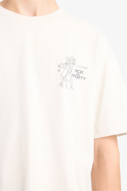 Boxy Fit Rick and Morty Licensed Crew Neck Printed Short Sleeve T-Shirt