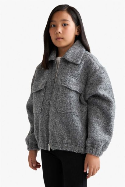 جاكيت بومبر بناتي بسوستة وياقة بولو