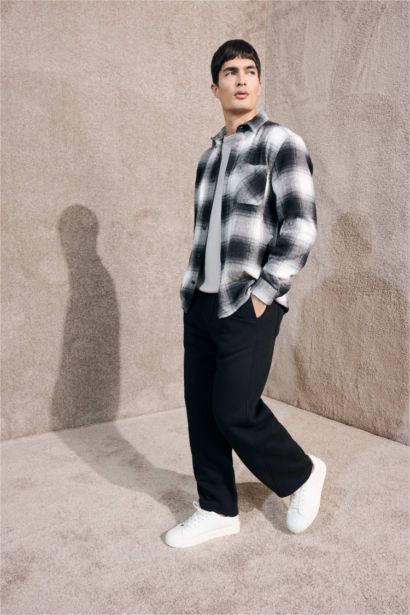 Wide Leg Pocketed Sports Pants