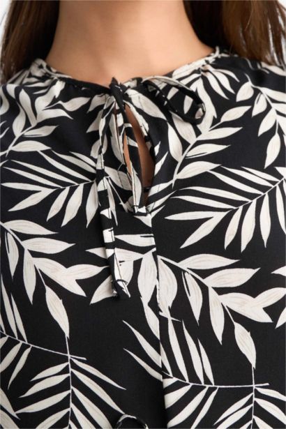 Regular Fit Gathered Collar Floral Midi Dress