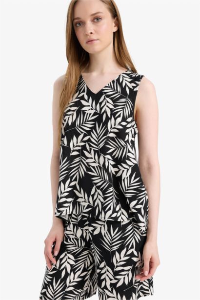 Regular Fit V Collar Patterned Sleeveless Blouse