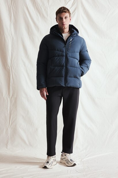 Regular Fit Water-Repellent Windproof Hooded Jacket