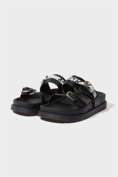 Woman Flat Sole Slipper