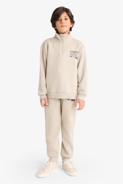 Boy Regular Fit Half Zippered Soft Fuzzy Inside Sweatshirt