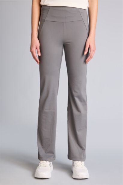 بنطرون رياضي برجل واسع جارلس ملمس ناعم من DeFactoFit