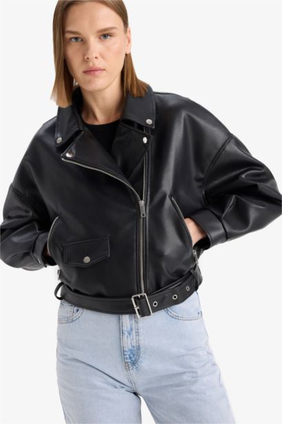 Куртка с искусственной кожей и карманами на молнии