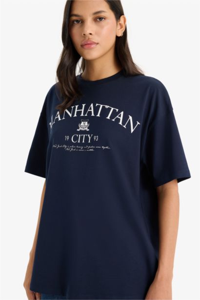 Футболка оверсайз с круглым вырезом принтом и коротким рукавом