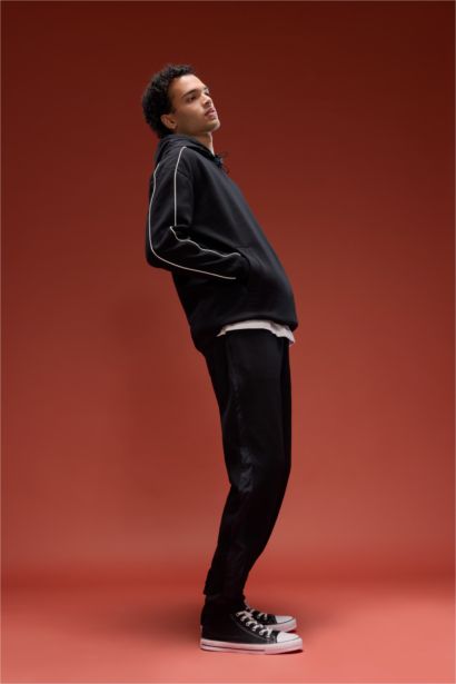 Regular Fit With Pockets Joggings