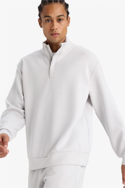 DeFactoFit Standard Fit Stand Collar Sports Sweatshirt