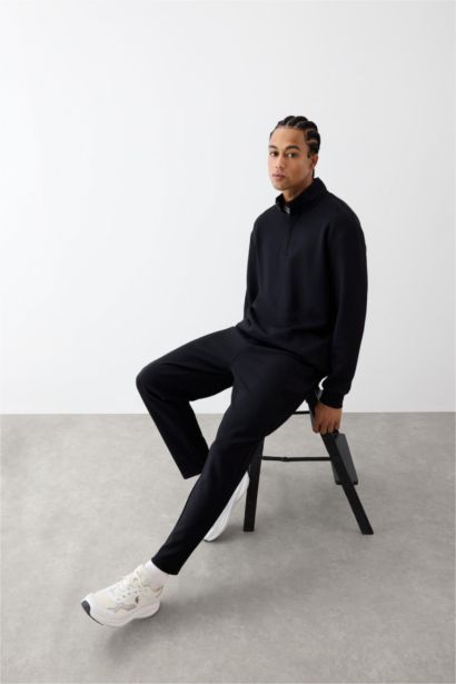 Standard Fit modal Jogger