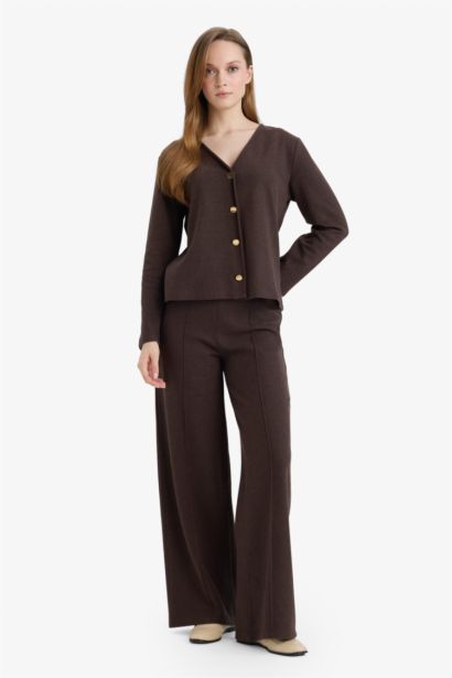 Wide Leg Straight Leg Trousers