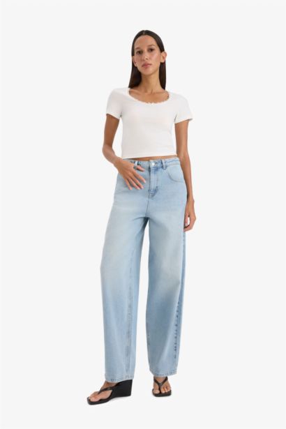 Fitted Lace Collar Short Sleeve White T-Shirt