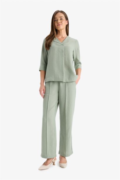 قميص كم طويل ايروبين قصة عادية برقبة القلاب