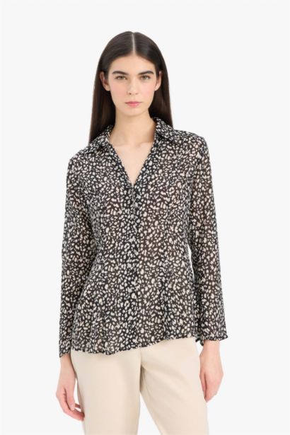 Chemise ajustée en mousseline imprimée à manches longues