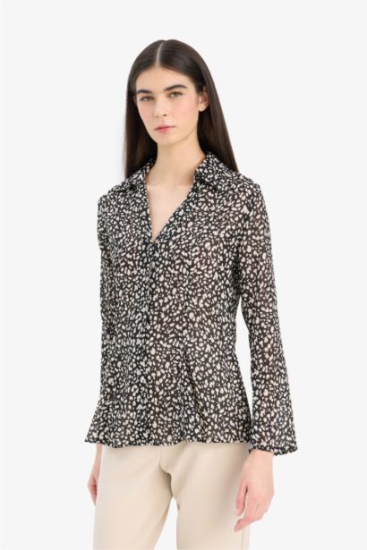 Chemise ajustée en mousseline imprimée à manches longues