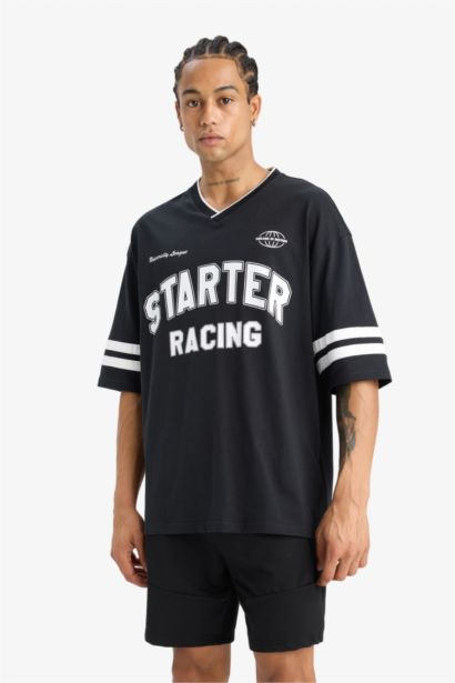 تيشيرت نص ردن قطن قصة فضفاضة وطبعة من الخلف