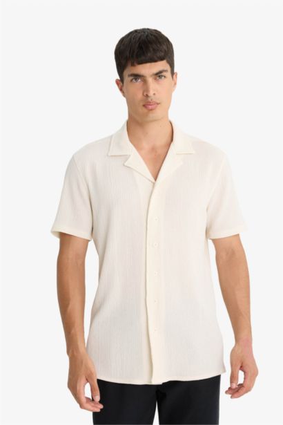 Man Short Sleeve Shirt