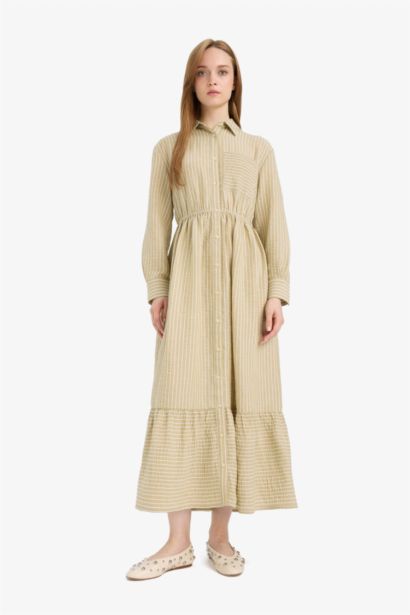 Robe à col chemise et manches longues