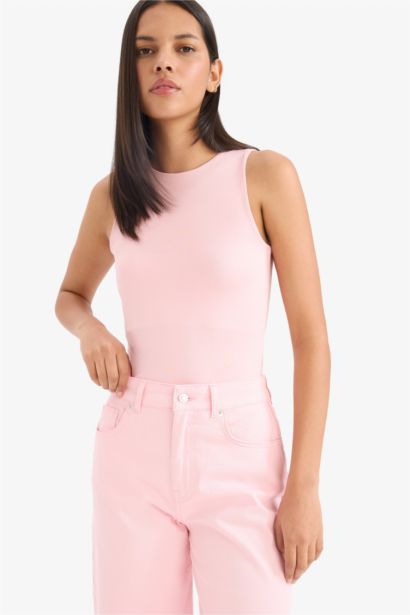 Afra x DeFacto Slim Fit Dar Kesim Halter Yaka Basic Düz Çıtçıtlı Body