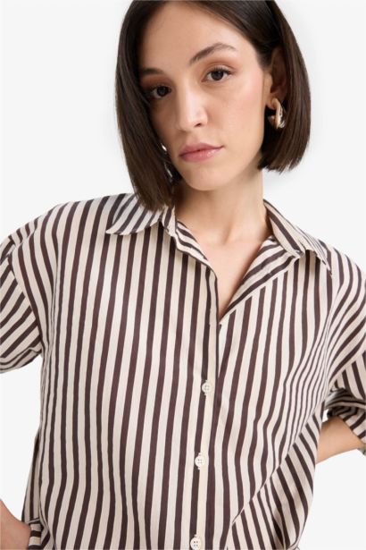 Afra x DeFacto Loose Fit Çizgili Poplin Uzun Kollu Gömlek