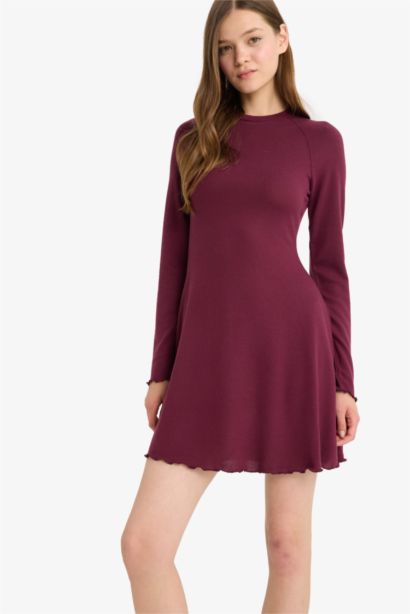 Mini Robe à col rond et manches longues