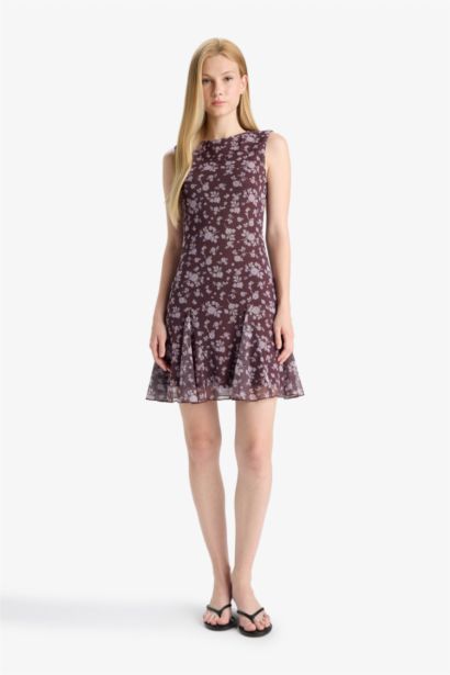 فستان قصير تول مطبوع بياخة مستديرة