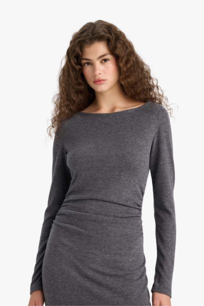 فستان طويل ردن طويل بوديكون بياخة عريضة